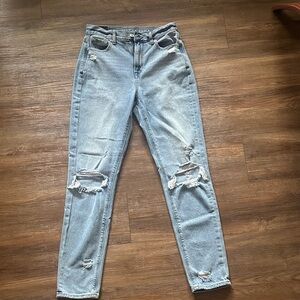 American Eagle Outfitters Light Wash Ripped Skinny Jeans